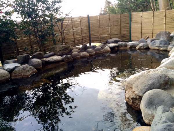 庭園露天風呂/四季の風や、空気の中、寛ぎの湯の時が楽しめます