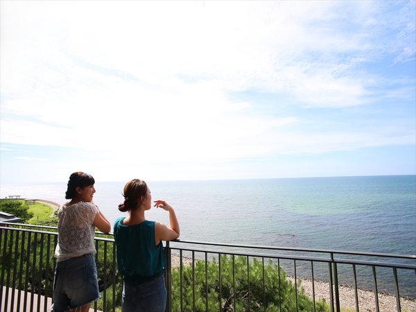 優しい海風・波音に癒されるタラソステイ。自然の中でゆっくりとお過ごしください