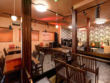 *【館内(カフェ)】カフェレストラン「彩“aya”」では様々なジャンルのライブを開催しております