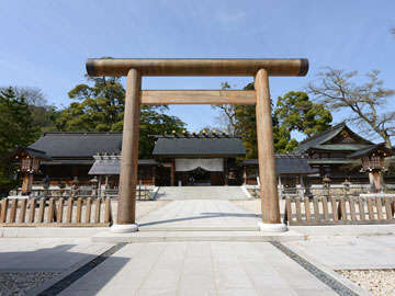 *元伊勢籠神社は当館目の前！パワースポットとしても人気♪お伊勢さんのふるさとと親しまれています。