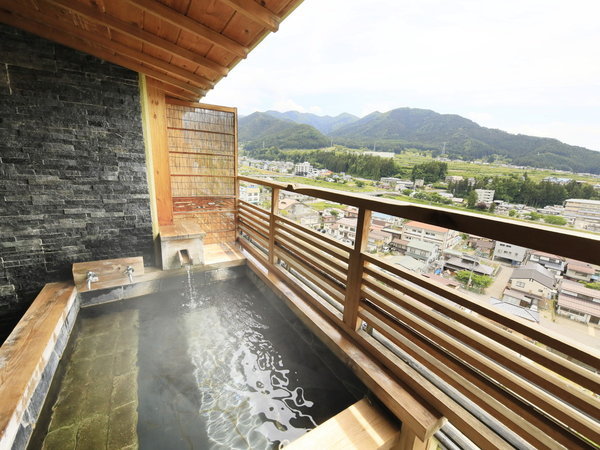 湯田中温泉　一茶のこみち　美湯の宿　のプラン「【1室限定｜一茶の間】露天風呂付客室で過ごす極上プラン【2食付】」