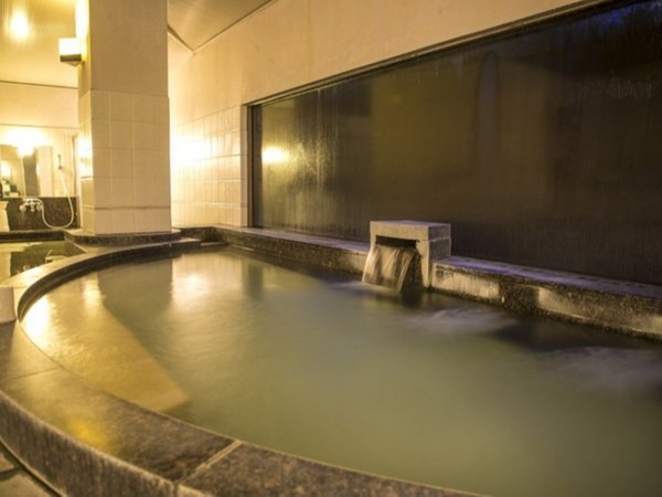 大浴場の写真です。熱海上多賀温泉「美人の湯」です。