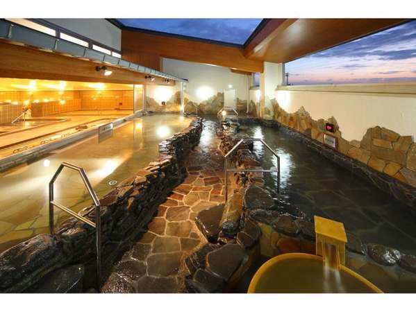 ゆめのゆ　大浴場　すべすべ天然温泉とオープンエアーが楽しめる「露天の湯」
