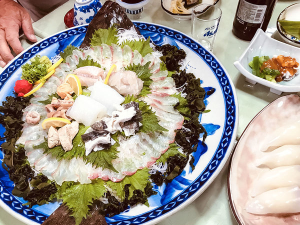 ・＜食事例＞獲れたてのものを新鮮なうちに是非どうぞ！