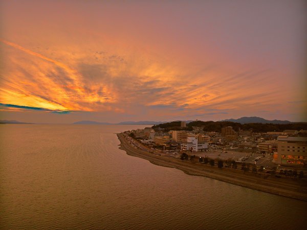 【外観】上空から撮影した夕暮れ時のなにわ一水