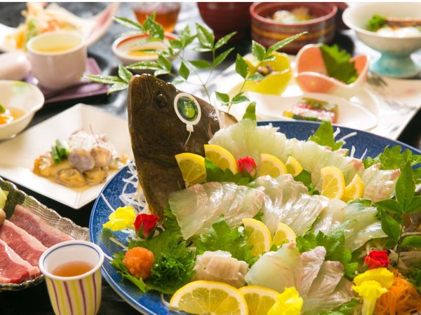  釣りプランなら釣った魚を料理長がさばいてお出しします<゜)))彡 