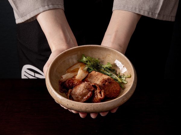 萃の膳／台の物〈春のお料理〉信州地鶏のすき焼き