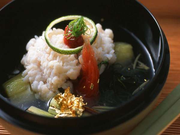 【夏のお料理一例】滋味深い鱧と茄子の蓋物