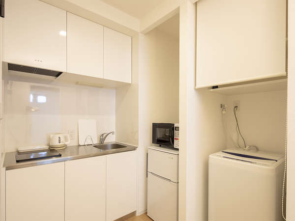 ・【ミニキッチン】冷蔵庫や電子レンジを客室内で利用でき便利です