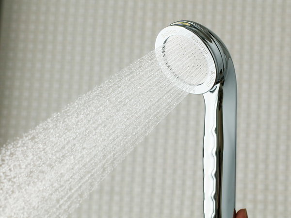毎日のシャワーで美しくなれるシャワーヘッド「Bollina Wide Plus」を完備（ウルトラファインバブル） 