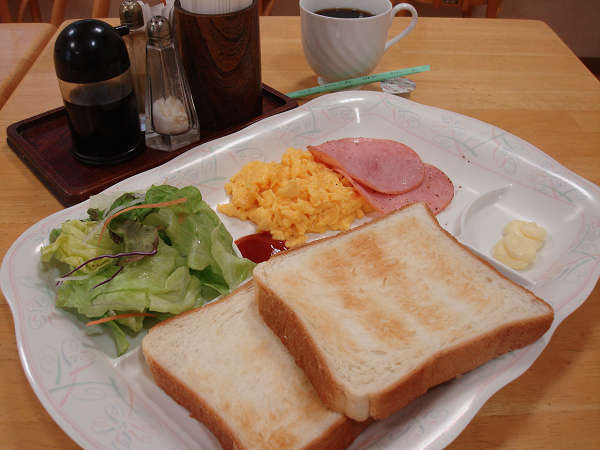 ご朝食はサービスとなります。(7:00am～9:00am)