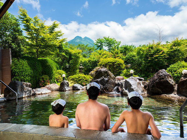 ■ゆふの湯■夏こそ露天風呂！青天井の下で爽やかな風に包まれ、開放感あふれる温泉旅♪