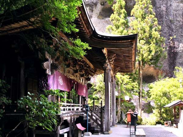 45番札所岩屋寺