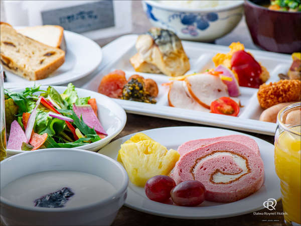 朝食バイキング（盛り付け例）