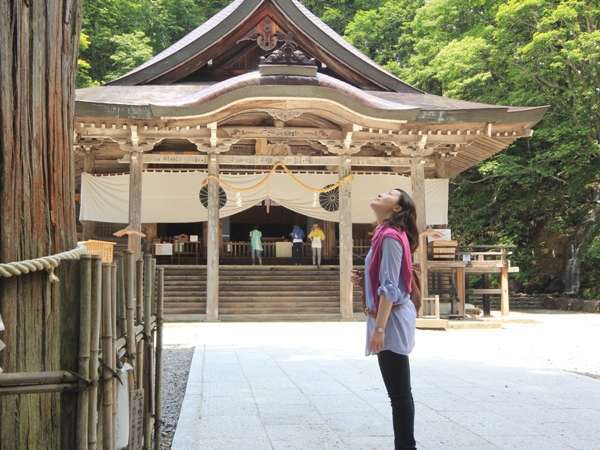☆ 近年パワースポットとして幅広い層の方が訪れる「戸隠神社」