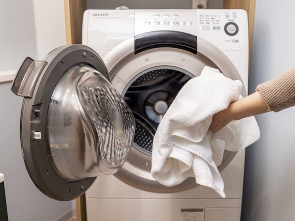 ◆客室設備｜ドラム式洗濯乾燥機（全客室）