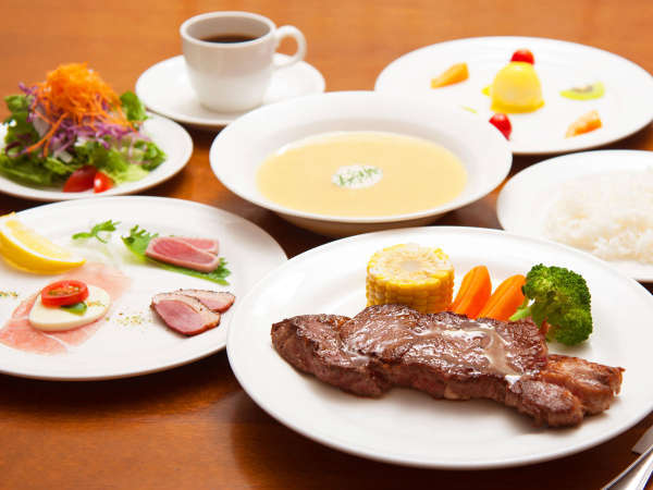 【夕食】サーロインステーキディナー