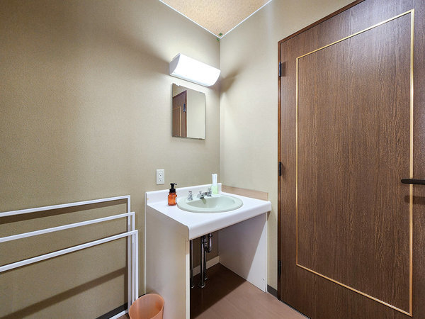 #和室7.5畳～8畳　客室は全室洗面台付きです。