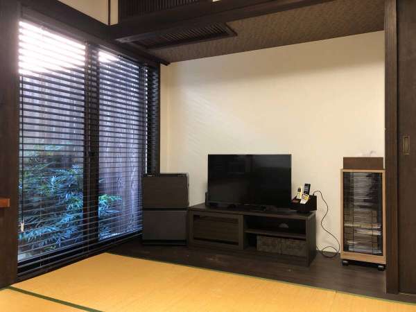 加賀ハウス/テレビ・空気清浄機
