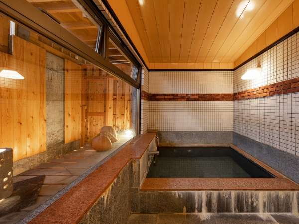 館内天然温泉いわっぱらの湯　弱アルカリ性単純温泉　しっとりやわらか　24時間入浴可能