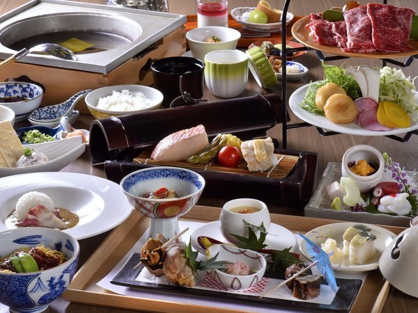 【夕食】季節に合わせた北海道産食材をふんだんに、贅沢なひとときを味わえる和食会席（イメージ）