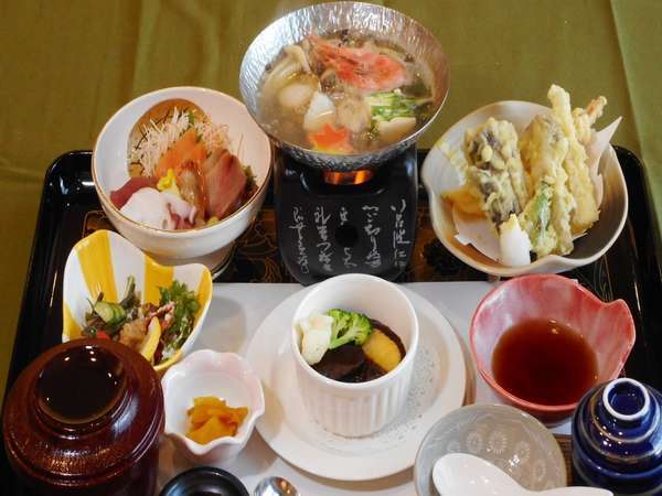 *旬のお野菜を使った天ぷらや新鮮な海の幸を使った「ノースキング膳」