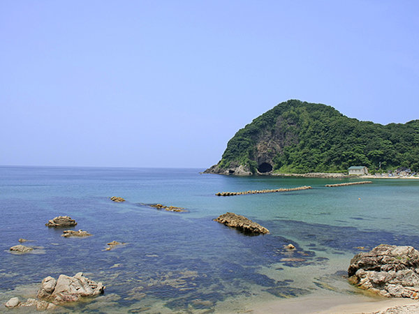 当館すぐ目の前！竹野浜海水浴場☆