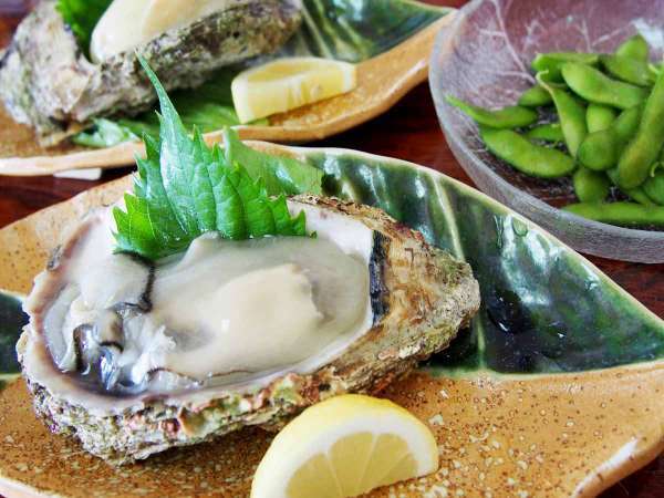 *【夕食一例】天然の岩牡蠣