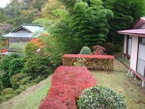 高台のお部屋と、行くぜ、東北。JR東日本の舞台となった御殿。お部屋からの眺めはいいが長い階段もある。