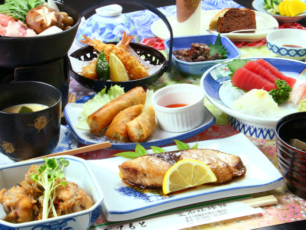 ■【夕食一例】和食とエスニック料理のコラボは目にも鮮やか☆