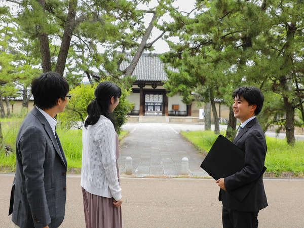 【名物語り部による法隆寺ツアー】ガイドブックや教科書とは異なる切り口で、法隆寺の魅力をお伝えします。