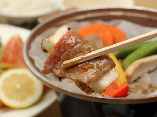 夕食-牛肉の陶板焼き