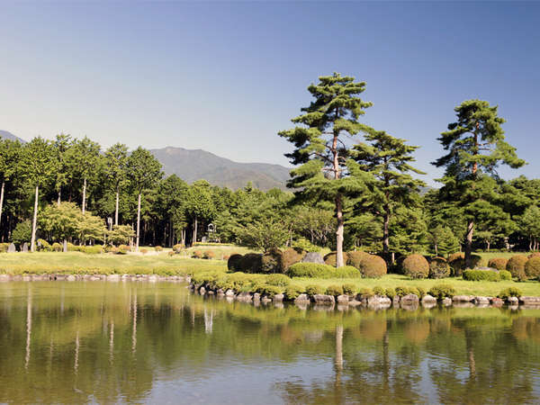 *大芝高原内施設《大芝公園》/湖の周りには自然豊かな広場がありのんびり過ごせます。