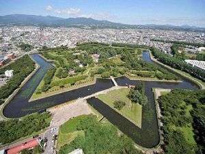 夏の五稜郭公園