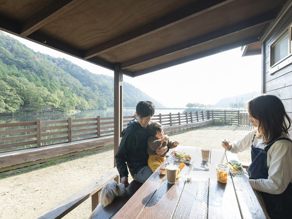 *【朝食】お外で朝食を食べることもできます