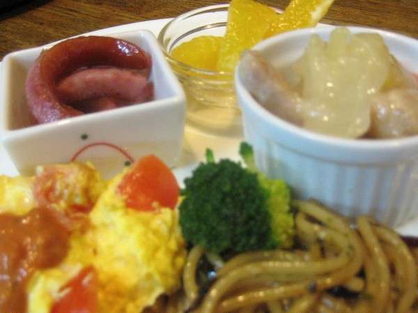 ペンション　夢空館のプラン「【朝食付】もちもちパンと手作り10品朝食が自慢プラン　(インターネット無線ラン無料)」