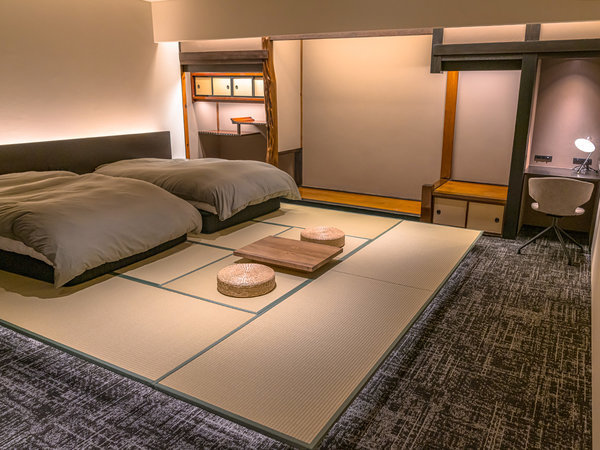 【客室／和モダンツイン】15畳の非日常な雰囲気のあるデザイナーズ和洋室