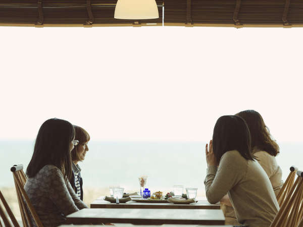 【A day in the unoshima life】 海辺のカフェタイム