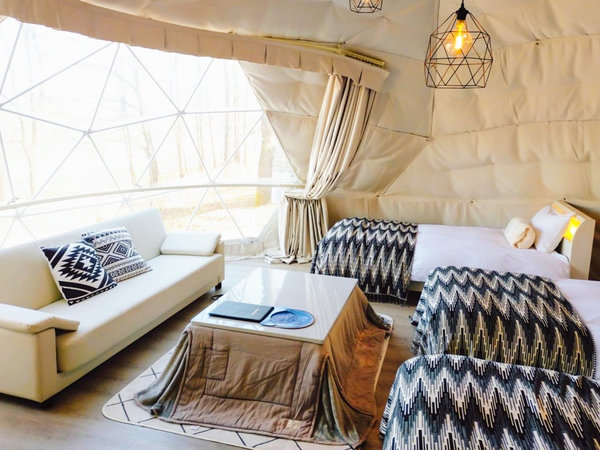 【グランピングサイト】冬仕様に模様替え!全キャビンに『こたつ』を導入しました。