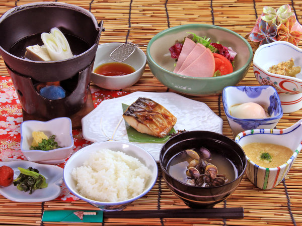 ■朝食一例　栄養バランスを考えた和朝食をご用意致します