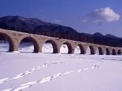     冬のタウシュベツ川橋梁