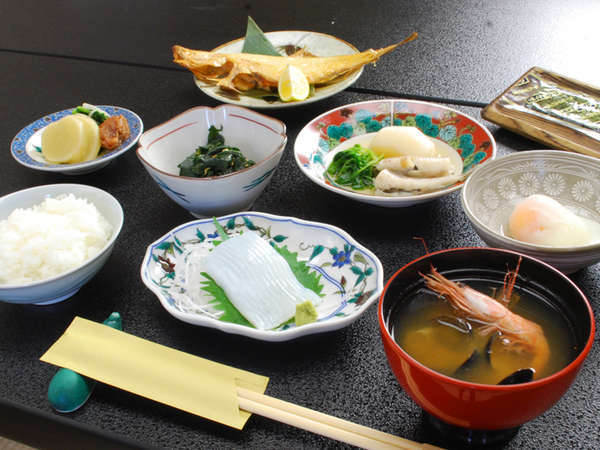 *朝食（一例）朝から手作りの和食をお腹いっぱいお召し上がりください！
