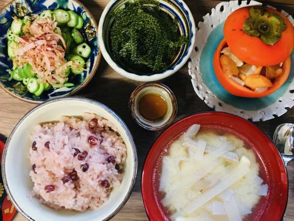 旬の沖縄食材をふんだんにつかった手作りランチです　※季節によってかわります