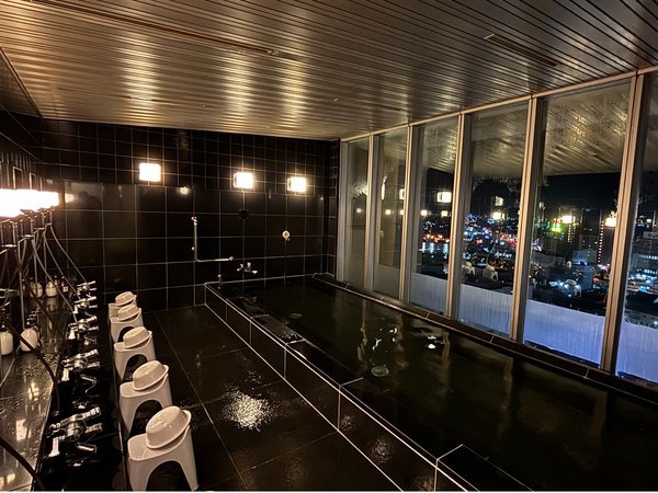 10階展望風呂夜景を見ながらごゆっくり体を温めて下さい。