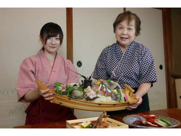 千人風呂 金谷旅館 日本一の総檜風呂の写真その3