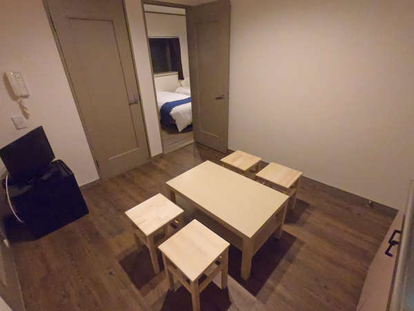 アパートメントルーム(シングルベッドx4)