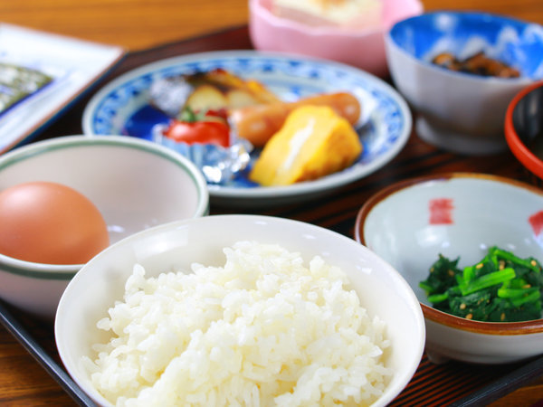 美味しいご飯は一日の活力！朝からご飯が進む朝食をご用意しております。