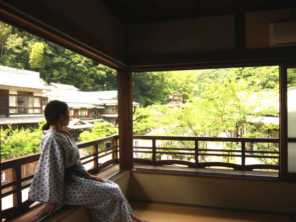 人気の角部屋♪時間の流れすらゆっくり感じてしまう・・不思議