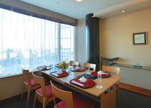 【12階】浦和椿山荘 最上階の眺望を楽しみながら旬の会席料理を堪能～上質な時間を演出～