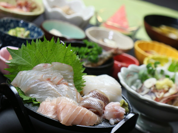 鯨料理が自慢!四季の宿 民宿 じんざの写真その3